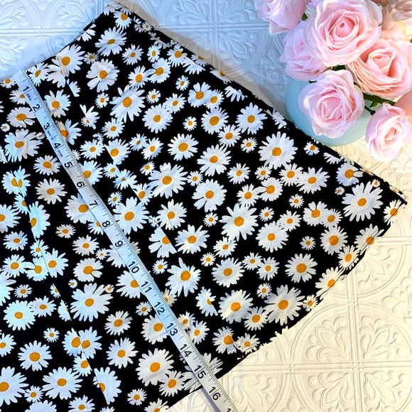 Daisy Skirt - Picture 3 of 4